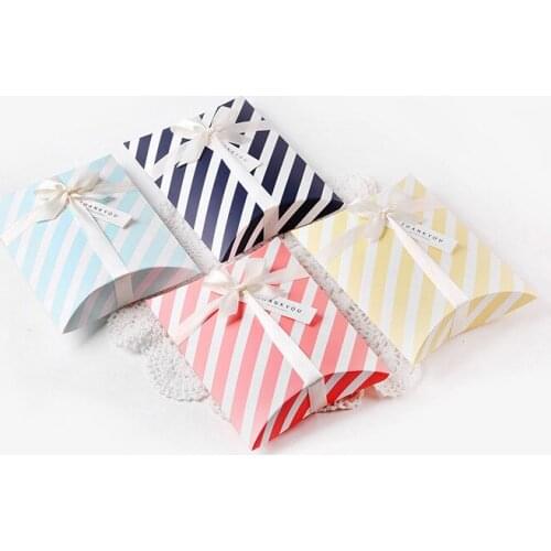 20pcs/lot New Colorful Pillow Scarf Box Ribbon Bow Present Pouch Kraft Paper box Wedding Favors Gift Boxes Wedding Party Supply