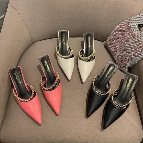 Summer Women Sandals Pointed Toe Slippers Solid Color Slip On Thin Low Heels Metal Chain 2021 New Arrivals Sandals Slippers
