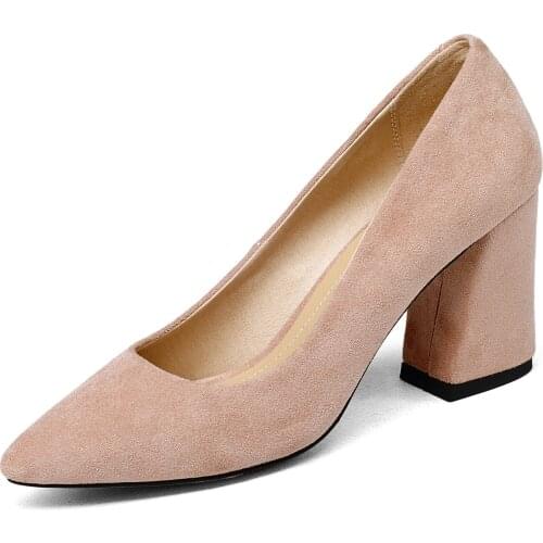 The new spring 2018 fashion with suede joker pointed thick with high fashion shoes 18320 40 to 43 yards