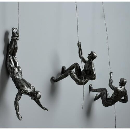 Industrial Style Climbing Man Sculpture Resin Iron Wire Wall Hanging Decoration Crafts Creative Home Retro Present Statue Decor