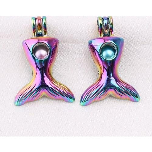 5pcs Rainbow Colored Open Fish Mermaid Tail Oyster Pearl Cage Bead Cage Pendant Lockets Essential Oil Diffuser Jewelry Findings