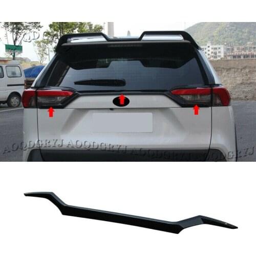 Glossy Black Rear Trunk Tailgate Moulding Trim Fits For TOYOTA RAV4 2019-2020 Car modification Auto parts