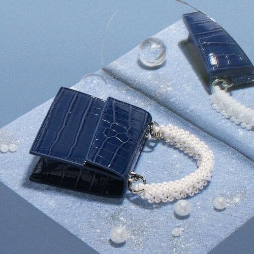 2021 new popular niche design cigarette case bag mini pearl chain bag shoulder messenger bag small square bag cross body bag