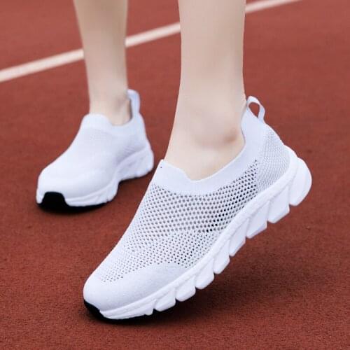 Women Casual Shoes Fashion Breathable Walking Mesh Flat Shoes Woman White Sneakers Women 2021 Tenis Female Shoes