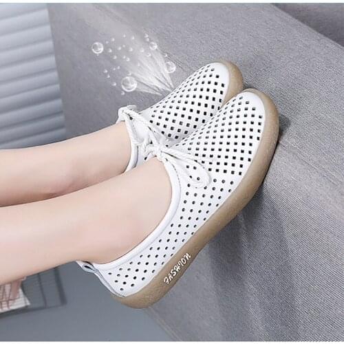 2021 New Genuine Leather Hollow Out Women Ballet Flats Mothers' Soft bottom Slip On Shallow Shoes Woman Solid Casual Shoes