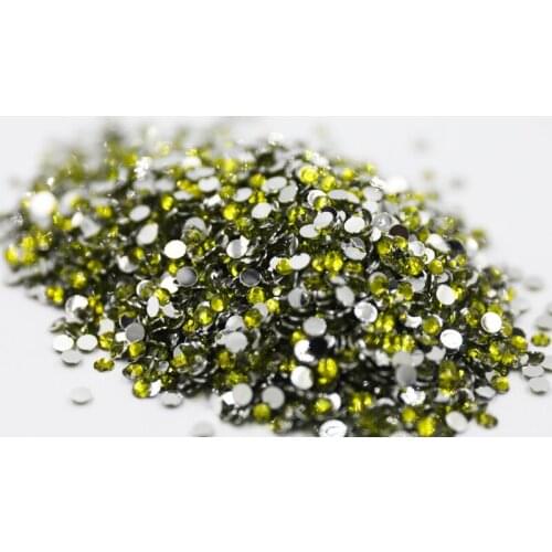 Olivine Color 3~6mm Factory Flatback стразы Resin Non hotfix Rhinestones in Bulk Package Plastic Nail Art Decoration for Garment