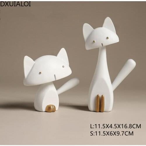 DXUIALOI Simple Creative Cat Animal Sculpture Decoration Office Living Room TV Cabinet Desktop Decoration Home Decoration