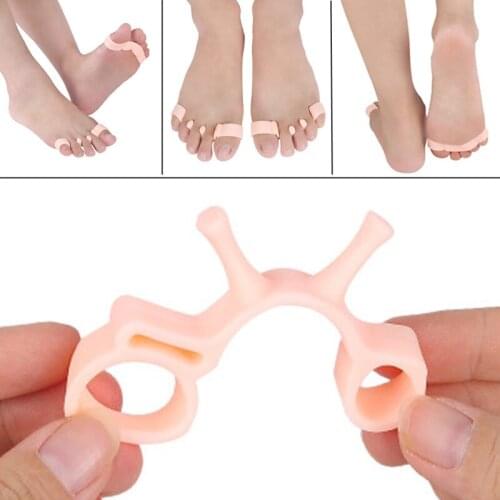 2 Pcs Soft Silicone Toe Separating Gel Toe Separator Flexible Finger Spacer Silicone Soft Form For Manicure Pedicure Nail Tool