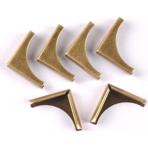 30pcs Bronze Metal Corner Protector For Scrapbooking Accessories Photo Albums Book Corners Crafts DIY Decoration 20x20x4mm C2246