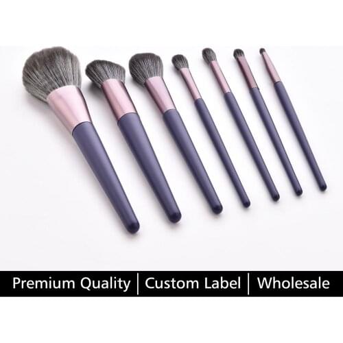 High Quality 7pcs Loose Powder Blush Foundation Eyeshadow Makeup Brushes Set Purple Blending Concealer Cosmetic kit Custom Label