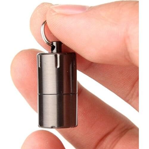 Mini Kerosene Lighter Creative Keychain Pendant Outdoor Kerosene Lighter Chain Pendant Cigarette Metal Gasoline Cigar Lighters
