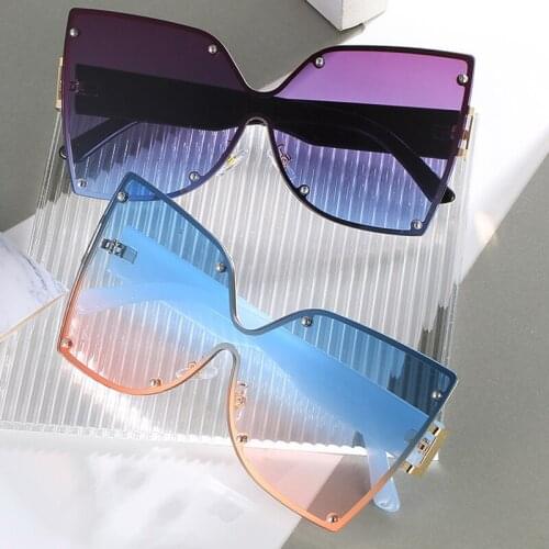 One Piece Oversized Cat Eye Sunglasses For Women 2021 New Fashion Blue Pink Sun Glasses Female Flat Elegant Shade