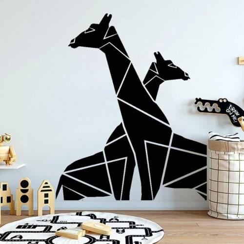 Geometric Giraffes Couple Wall Sticker Kids Room Vinyl Decal African Wild Animals Mural Romantic Love Home Decoration O227