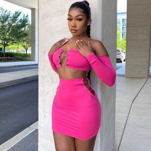 Brooch Patchwork Off Shoulder Long Sleeve Crop Top and Side Cut Out Skinny Mini Skirt for Women Fashion Party Clubwear Outfits