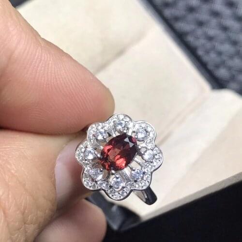 Flower-shaped natural garnet ring, 925 silver hot sale style, owner welfare products