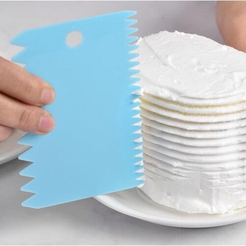 3PCS Dough Cake Cutter Slicer Spatula for Cake Cream Scraper Pastry Cutters Scraper Irregular Teeth Edge DIY Smoother