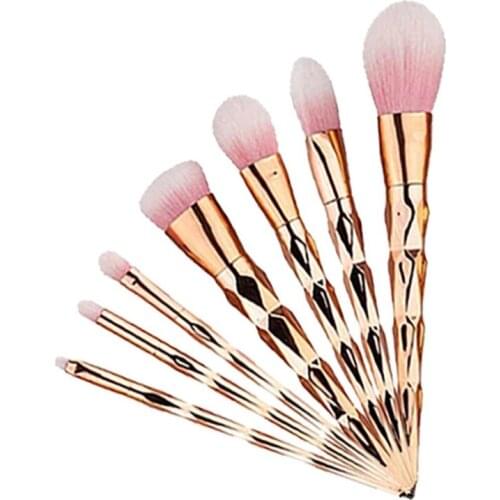 7pcs Diamond Shape Long Handle Makeup Brushes Set Foundation Powder Blush Eye Shadow Lip Brushes Face Beauty Makeup Tools Kit DD
