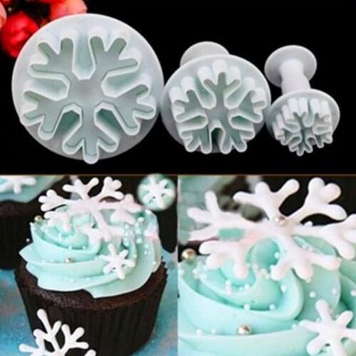3pcs one set Xmas Snowflake Plunger Cutters Fondant Mold DIY Craft Cupcake Pastry Cake Decorating Tools Christmas Mould