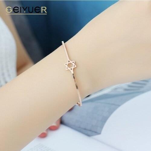 GEIYUER Golden Bracelets