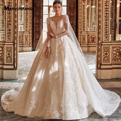 2021 Hot Sale O-Neck Chapel Train Embroidery Appliques Tulle Bridal Ball Gown Luxury Full Sleeve Button Back Wedding Dress