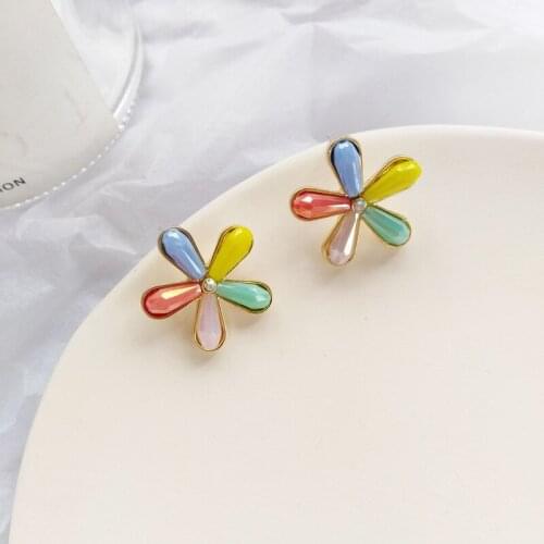 Japanese Cute Five-Color Crystal Flower Clip Earrings Without Piercing Creative Contrast Color Fresh Beautiful Girls Ear Clips
