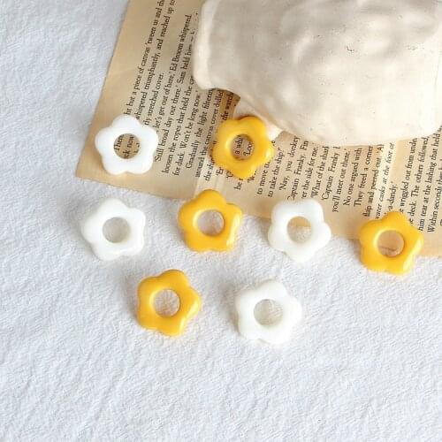 South Koreas forest yellow white flowers simple wild sweet net red DIY handmade material accessories earrings earrings