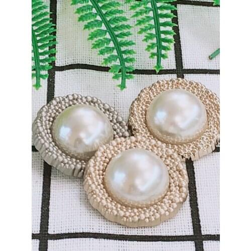 We promise you as below1,Send out items as soon as possible.2,We will answer every query or question within 12 hours to keep my