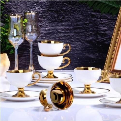 Porcelain 6 Pieces White Flip Cup Pad Ist-63