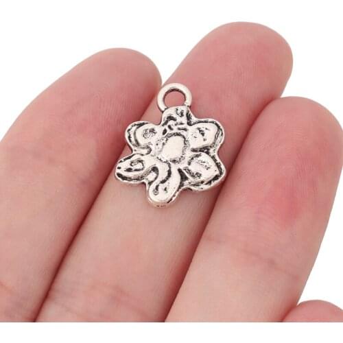 30 x Tibetan Silver Flower Charms Pendants Beads for Necklace Bracelet Jewelry Making Accessories 19x17mm