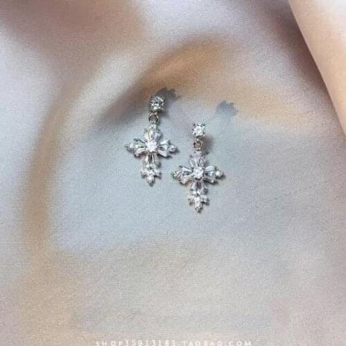Simple and Compact Cross Earrings Fashion All-match Temperament Zircon 925 Silver Earrings Luxury Ladies Wedding Jewelry