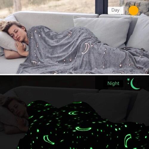 Soft Fleece Blanket with Star Moon Pattern Glow in the Dark Throw Blanket for Kids Fits All Seasons Gray 120*150cm
