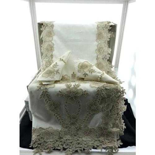 Leke Tutmaz Lüx Masa Örtüsü Takımı Yemek Seti 12 Kişilik