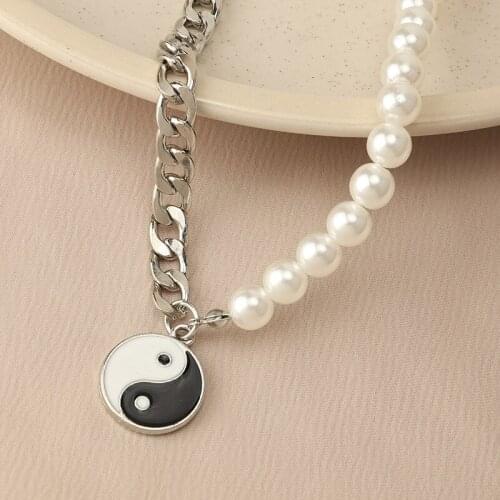 Trendy Hiphop/Rock Geometric Necklaces Womens Pearl Tai Chi Yin and Yang Gossip Alloy Pendant Necklaces Jewelry for Party