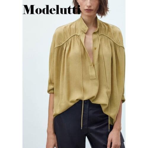 Modelutti Collar Blouses