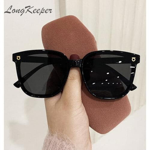 LongKeeper Fashion Ins Style Square Women Sunglasses 2021 Oversized Metal Decorate Sun Glasses Vintage Driving Goggle Oculos