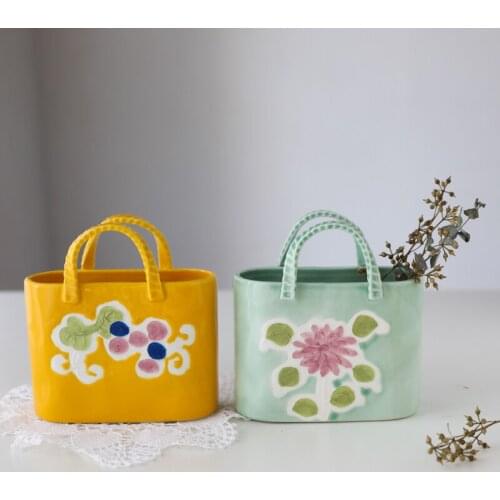 Ceramic Hand-painted Flowers Carrying Small Flower Ware/Tabletop Decoration