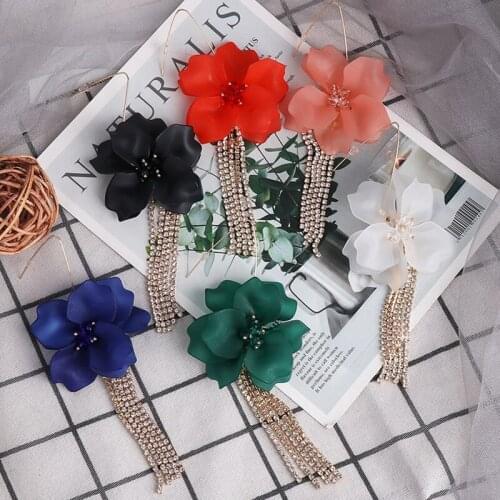 Europe And America Exaggerated Acrylic Long Flower Claw Chain Tassel Earrings Fashion Atmospheric Fish Hook Earrings