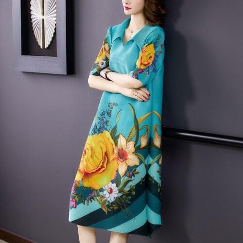 2021 New Lady Retro Pleated Chinese Womens Dress Summer Elegant Stretchable Printing Lapel Flowers Women Clothes HB811