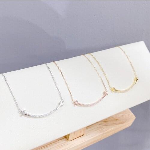 Korean Inlaid Rhinestone Clavicle Chain Necklace For Women Simple Pendant Necklace Engagement Wedding Fashion Jewelry Gifts