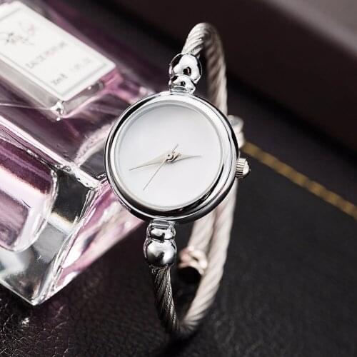 WA197 CUSSI Creative Womens Bracelet Watches Ladies Dress Watches Fashion Alloy Quartz Wristwatch reloj mujer Clock Gifts