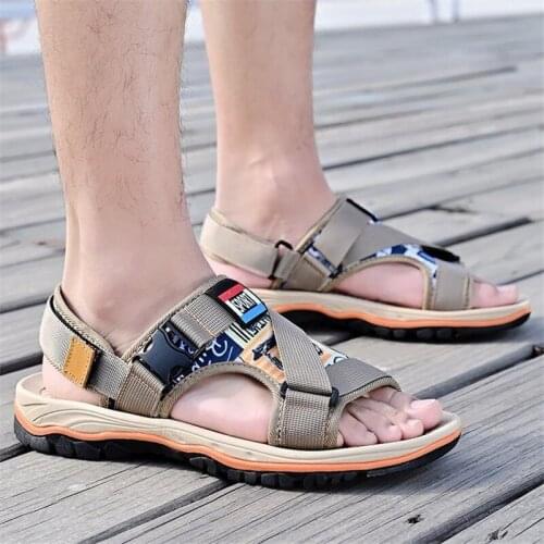 Hot Sale New Fashion Summer Leisure Beach Men Shoes High Quality Leather Thick Bottom Sandals The Big Size Yards Males Youth