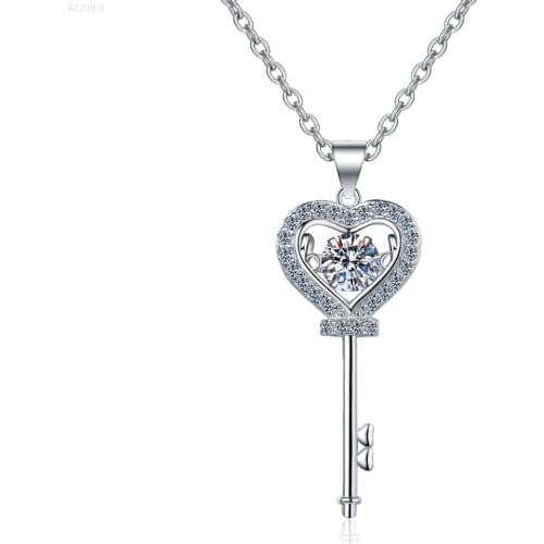 Passed Diamond Test 0.5CT Perfect Cut Moissanite Heart Shaped Key Pendant Necklace 925 Sterling Silver Diamond Necklaces Luxury