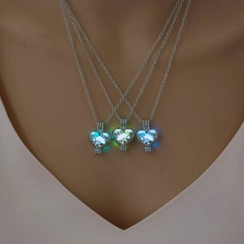 Silver Color Jewelry with Glow in The Dark Mom Heart Shaped Locket Luminous Stone Pendant Choker Long Necklace for Women