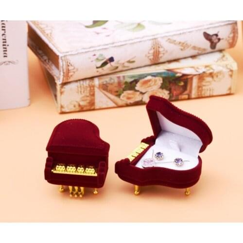 HOSENG Creative Piano Shape Jewelry Packaging Case Red Velvet Birthday Wedding Party Necklace Ring Box HS_539