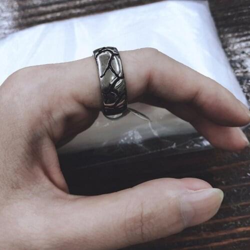 New White Color Stainless Steel Cool Football Crack Rings for Men Women Hip Hop Punk Biker Ring Geometric Wedding Band Ring