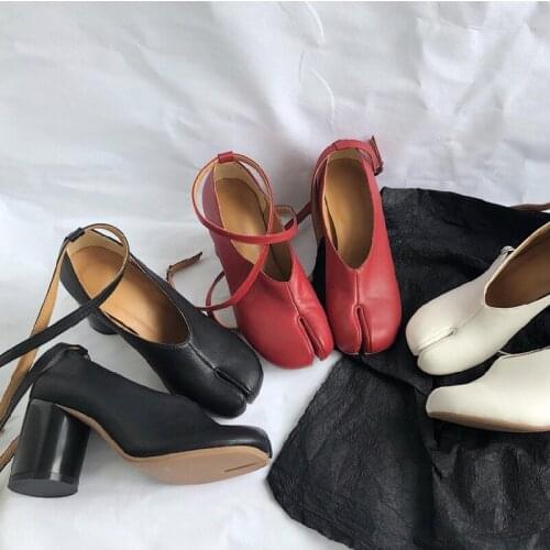 XGRAVITY Women Split Toe Leather Ninja Tabi Pumps Cow Leather Ankle Wrap Buckle Strap 7.5cm Heel Shallow Round Heel Lady Shoes