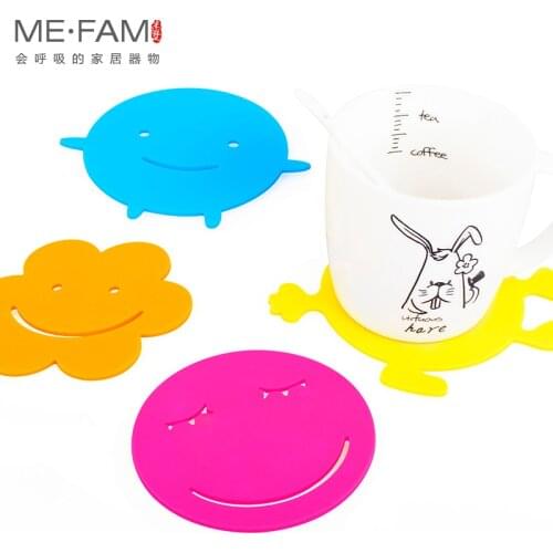 Hot Creative Cute Smiley Face Non Slip Tea Coaster Silicone Coffee Cup Mat Heat Resistance Mug Pad Home Desktop Decoration 1 Pcs