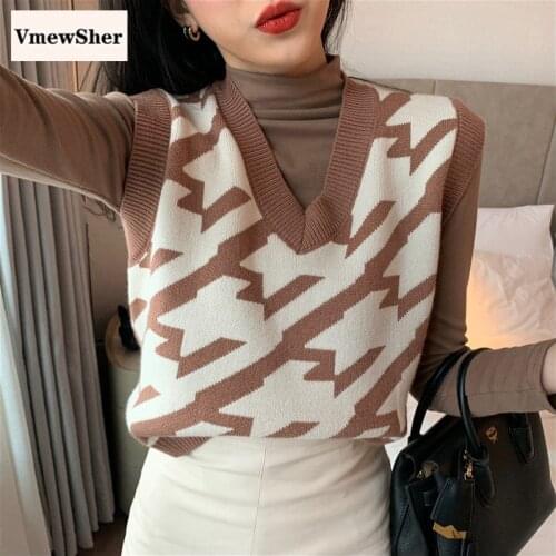 VmewSher Knitted Short Women Sweater Vest V-Neck Vintage Plaid Pullover Vest New Soft Korean Style Loose Sleeveless Tank Tops