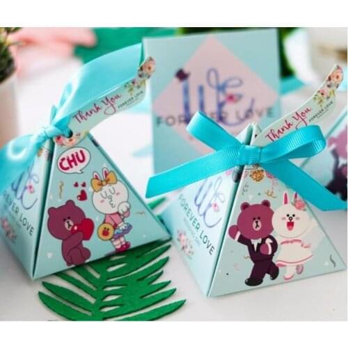 100pcs Wedding Favors Triangular Pyramid cute cartoon bear rabbit couple pink and blue Candy Boxes Bomboniera Party Gift Box