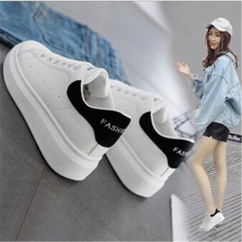 New autumn and winter womens shoes, imitation leather, breathable, comfortable, lightweight, non-slip wear, casual, high shoesn